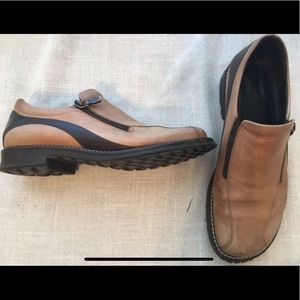 Donald J Pliner leather shoes
